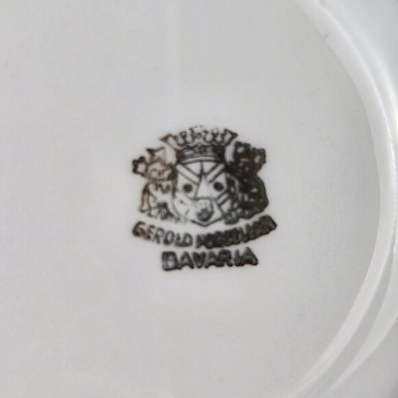 Vintage Gerold Perzellar Bavaria Demitasse Cup and Saucer Coat of Arms Berlin - Picture 4 of 8